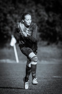 Bild 2843 - B-Juniorinnen Krummesser SV - SV Henstedt Ulzburg : Ergebnis: 0:3